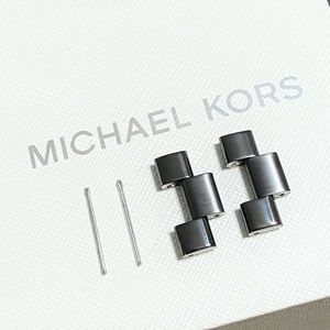 MICHAEL KORS “DYLAN” MK5579 WATCH LINKS